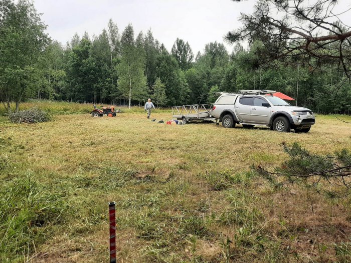 Расчистка участка, уборка, подготовка под строительство, выравнивание грунта под установку забора в Новгородской области
